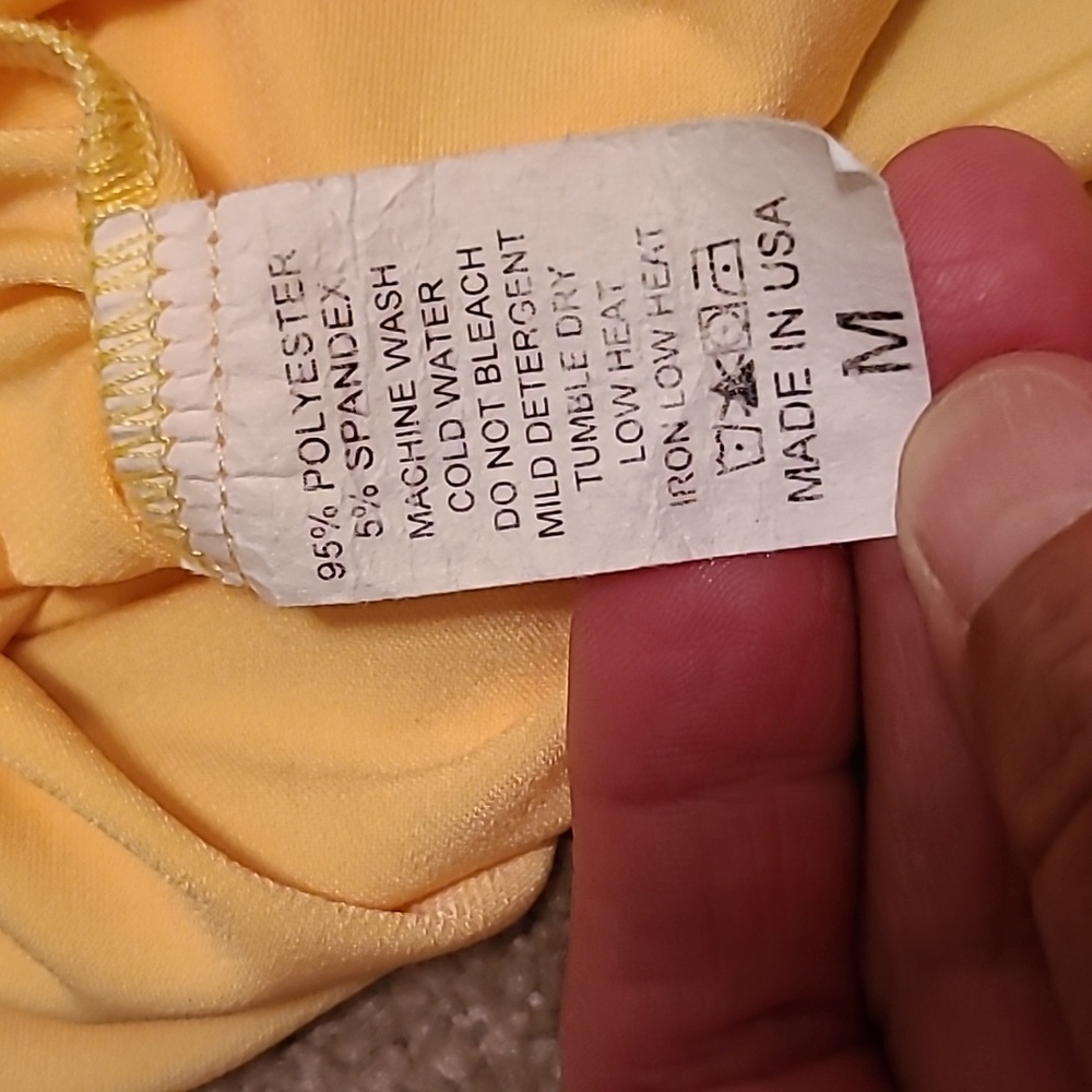 Yellow Sleeveless Ruffle Top - Picture 3 of 3